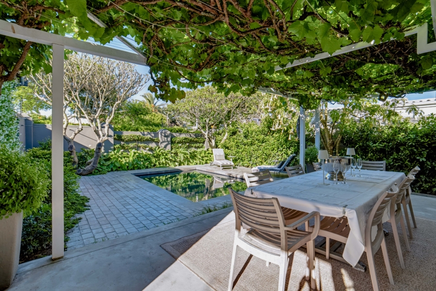 8 Bedroom Property for Sale in Claremont Western Cape